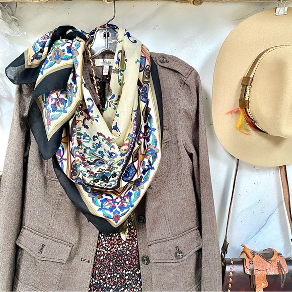 Farmhouse folk vintage floral boho scarf/wrap w southwestern prairie vibe - Picture 9 of 16